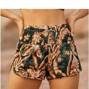 Free People Movement The Way Home Printed Shorts Women’s XL